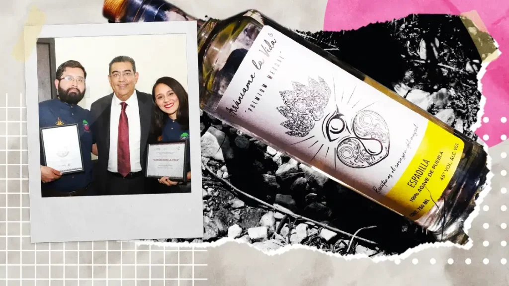 Mezcal poblano “Arráncame la Vida”, ganador de medalla al mejor de México