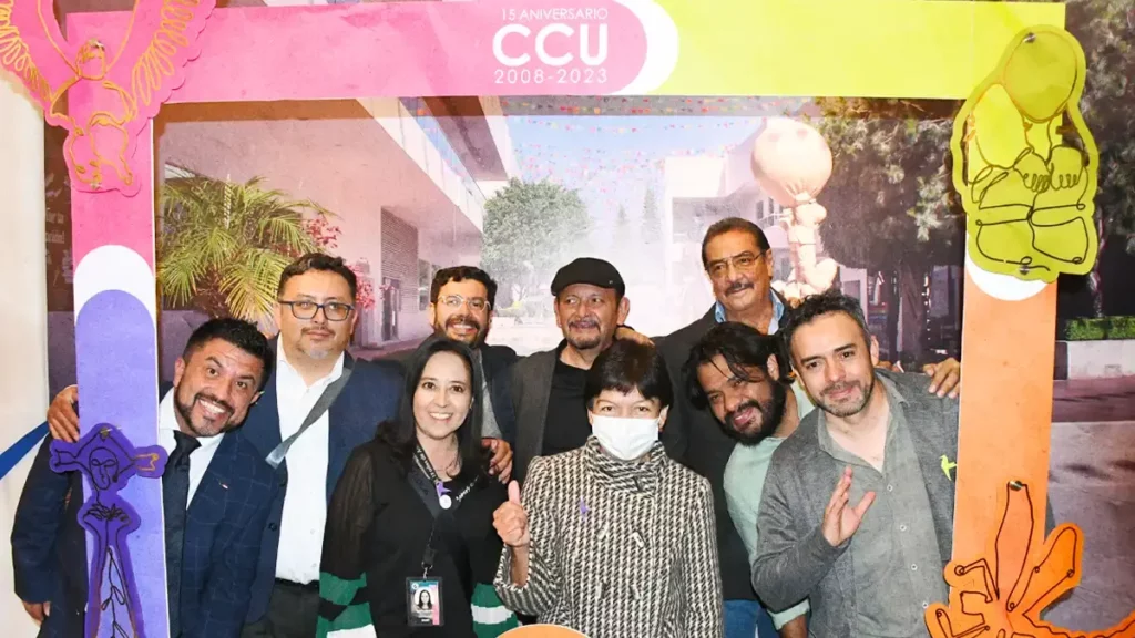 En esta temporada navideña, hagamos que nuestros corazones vibren de emoción: Rectora María Lilia Cedillo Ramírez Rectora Lilia Cedillo Lunes, Noviembre 27, 2023 La Rectora María Lilia encendió el árbol navideño en el CCU Leer más La BUAP, una universidad que sigue creciendo con finanzas sanas: Rectora María Lilia Cedillo Ramírez Rectora Lilia Cedillo Lunes, Noviembre 27, 2023 • En la última sesión del año, agradeció la sensibilidad de los integrantes del Consejo Universitario para aprobar temas importantes como el Calendario Escolar 2024, entre otros Leer más En el Concurso de Emprendimiento Social Sostenible se premia la creatividad, innovación y uso de nuevas tecnologías Premios y reconocimientos Lunes, Noviembre 27, 2023 • Participaron 57 proyectos de 185 alumnos, de los cuales resultaron tres primeros lugares y tres menciones honoríficas Leer más En la Noche de las Estrellas 2023, CU recibió a miles de personas Vinculación social Domingo, Noviembre 26, 2023 • Más de 100 telescopios, 70 conferencias y 120 experimentos interactivos. La BUAP instaló además sedes en el interior del estado Leer más Estudiante BUAP, segundo lugar nacional en la XXXVII Olimpiada Mexicana de Matemáticas Premios y reconocimientos Domingo, Noviembre 26, 2023 • Yérik Flores Torres, de la Preparatoria Regional Simón Bolívar de Atlixco, compitió con cerca de 190 preparatorianos -algunos de secundaria- del país Leer más Impulsa BUAP modelo de educación dual al firmar convenio con Trefilados Inoxidables de México Rectora Lilia Cedillo Domingo, Noviembre 26, 2023 • Estudiantes tendrán acceso a residencias profesionales en esta empresa Leer más Refrenda la Rectora María Lilia Cedillo Ramírez su compromiso con el ICUAP Rectora Lilia Cedillo Domingo, Noviembre 26, 2023 Refrenda la Rectora María Lilia Cedillo Ramírez su compromiso con el ICUAP Leer más Docente de la BUAP recibe la Medalla al Mérito Criminológico “Alfonso Quiroz Cuarón”