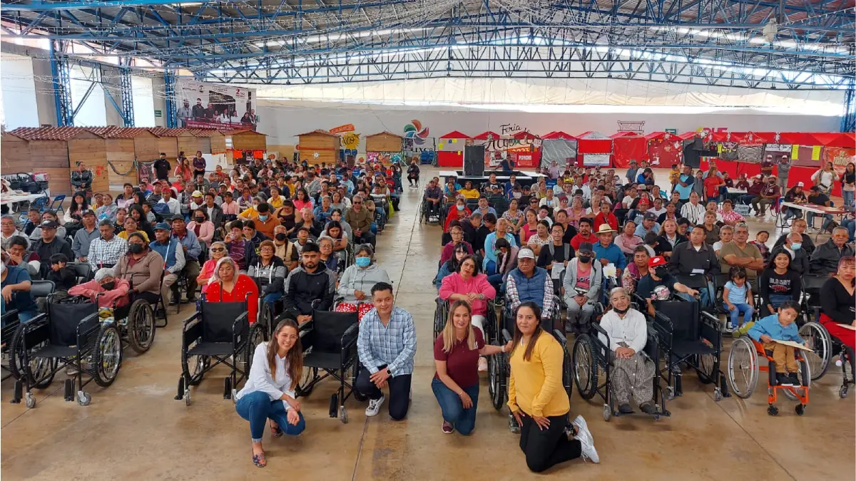 SEDIF y DIF Atlixco benefician a personas con aparatos ortopédicos, credenciales y certificados
