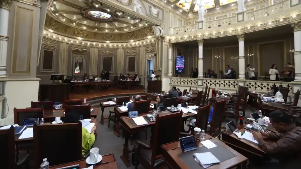 Impulsan iniciativa para que personas con movilidad reducida accedan a una licencia de conducir