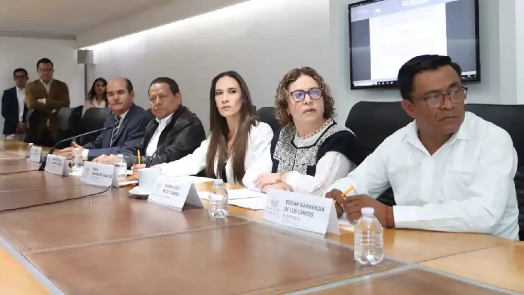 Aprueba Comisión del Congreso exhorto para capacitar a Cabildos en cultura de la legalidad y derechos humanos
