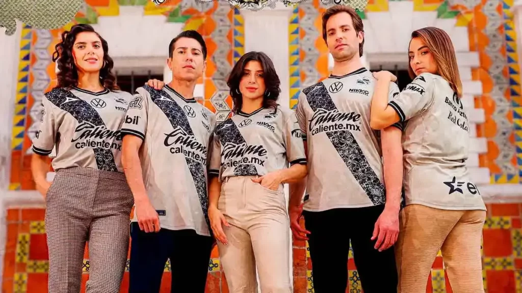 Club Puebla presenta su tercer uniforme para el Clausura 2024 inspirado en el arte Barroco