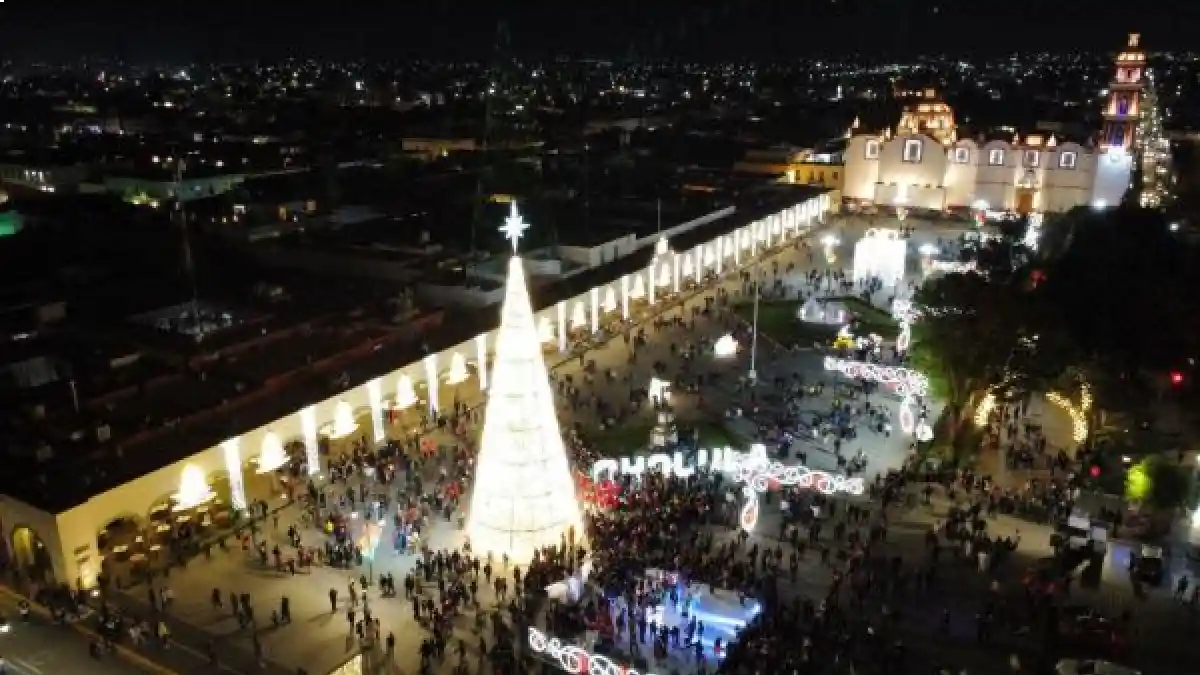 Llega la Navidad a San Pedro Cholula con más de 1.5 millones de luces