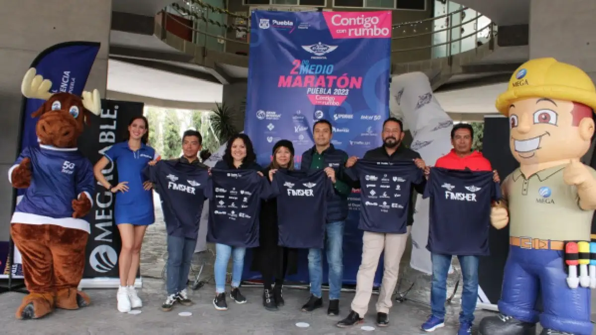 Ayuntamiento de Puebla presenta rutas y playera finisher del 2do. medio maratón