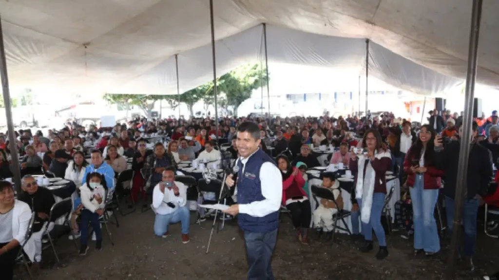 Celebra Ayuntamiento de Puebla el Día del Trabajador del Servicio de Limpia