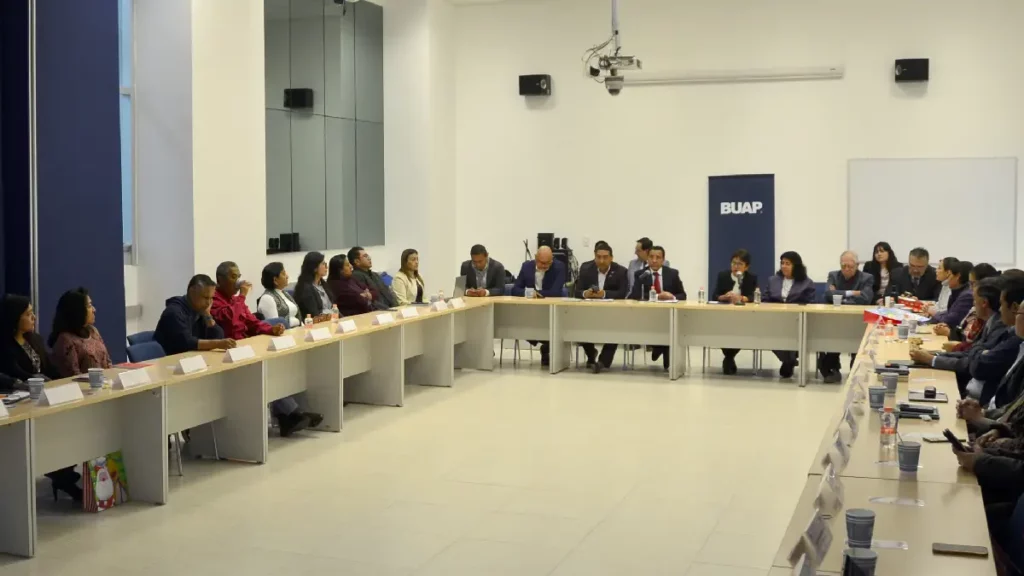 Rectora María Lilia Cedillo Ramírez atestigua logros realizados en la BUAP en docencia e investigación
