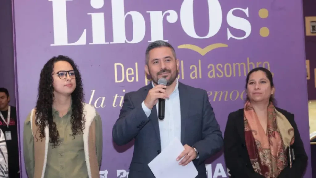 Exposición 'Libros: del papel al asombro, de la tinta a la emoción' llega a la Galería del Palacio