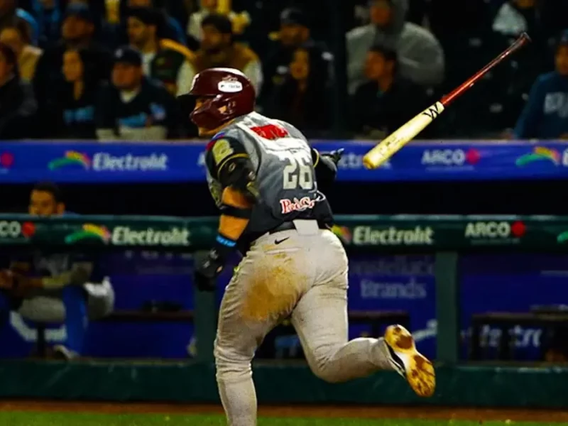 Tomateros derrota a Yaquis y aseguran playoffs en la Liga Mexicana del Pacífico