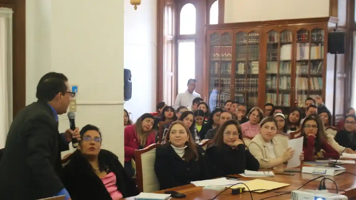 Recibe personal del Congreso capacitación en gestión y administración documental