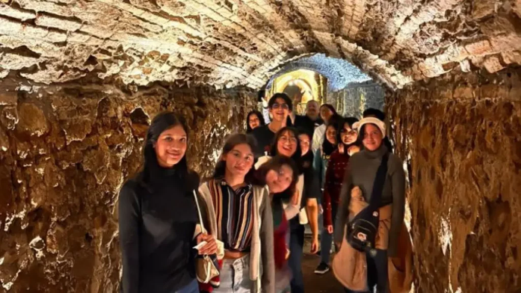 Pasaje Histórico 5 de Mayo y Puente de Bubas superaron los 186 mil visitantes en 2023