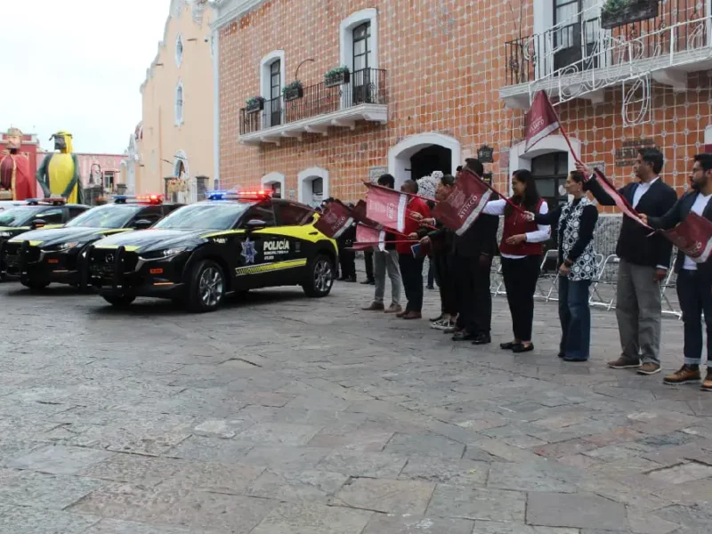 Fortalece Ariadna Ayala la seguridad pública de Atlixco con la entrega de 4 nuevas patrullas