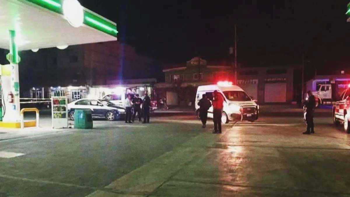 Balean a trabajador de gasolinera durante asalto en Altepexi