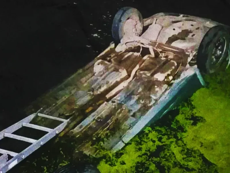 Auto volcó y cayó a una laguna en Chignahuapan; dos personas resultaron heridas