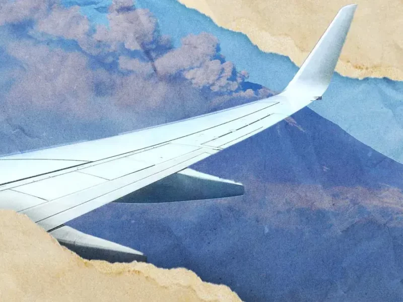 Por ceniza del Popocatépetl, Viva Aerobús suspende vuelos en aeropuerto de Puebla