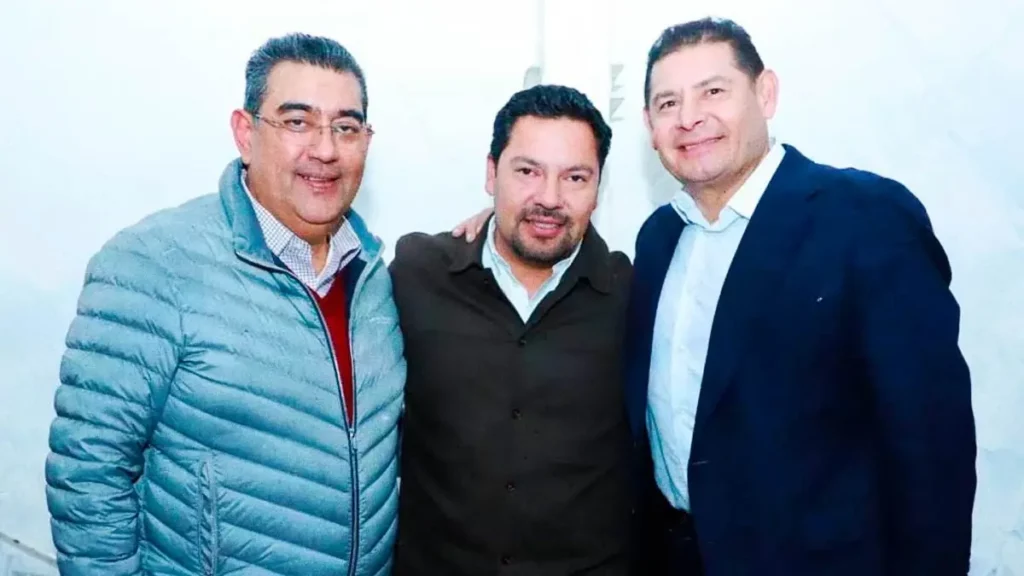 Andrés Villegas renuncia a Gobernación y se une al equipo de Alejandro Armenta