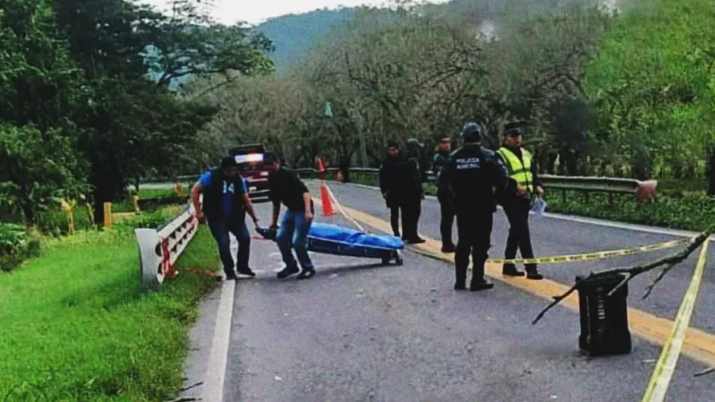 Un peatón murió atropellado en la carretera Pachuca-Tuxpan