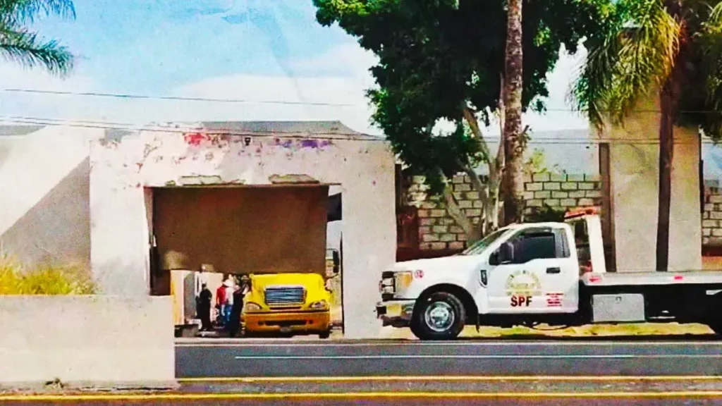 Detienen a tres hombres tras cateo en motel abandonado de Izúcar de Matamoros