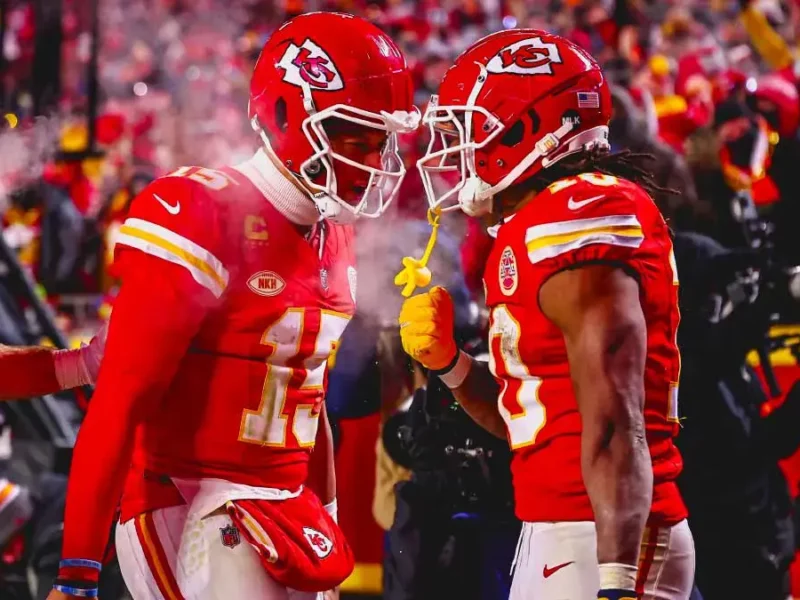 Kansas City Chiefs derrotan a Miami Dolphins; avanzan a la Serie Divisional NFL