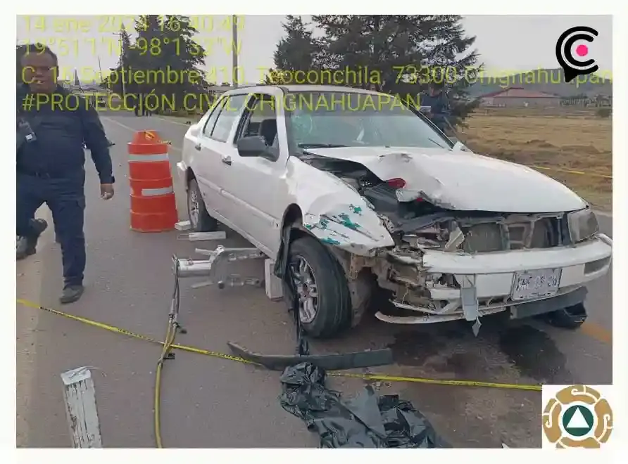 Una mujer muerta y un herido dejó choque de motocicleta y auto en Chignahuapan