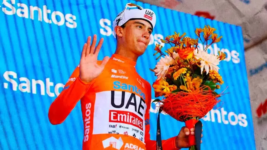 Isaac del Toro gana la segunda etapa del Tour Down Under, es el nuevo líder