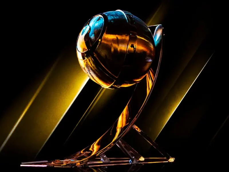 Cristiano Ronaldo y Erling Haaland fueron galardonados en los Globe Soccer Awards