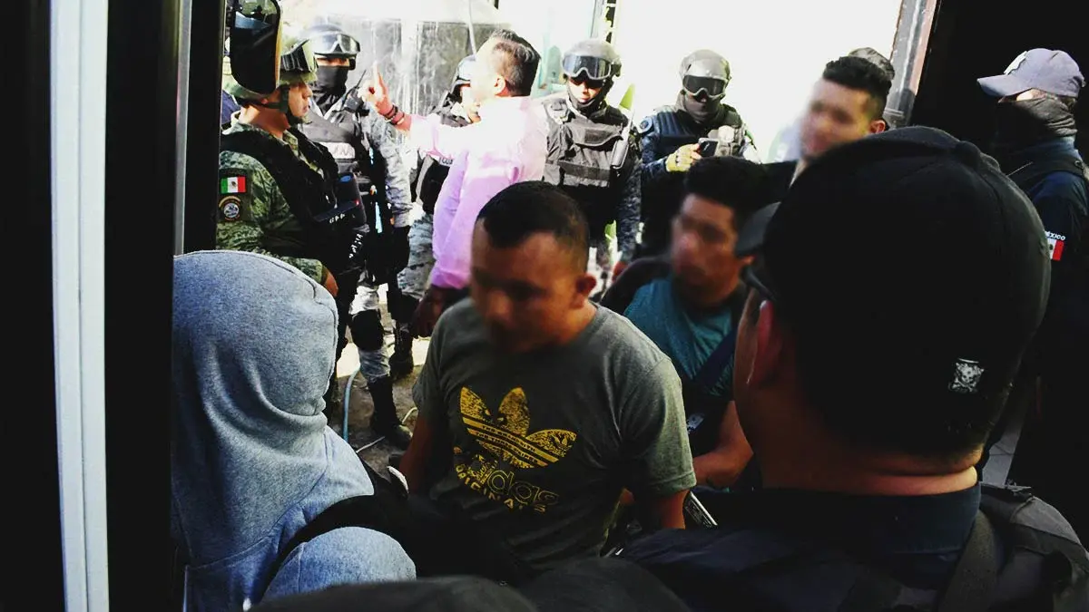 Policía estatal rescata a 19 migrantes en Granjas Puebla