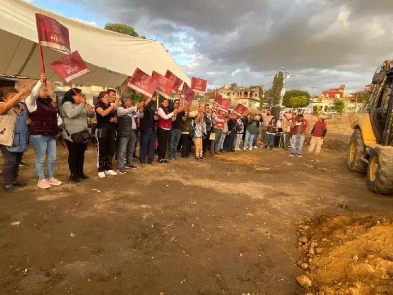 Ariadna Ayala inicia rehabilitación del parque de la felicidad de la colonia San Alfonso, ahora será multideportivo