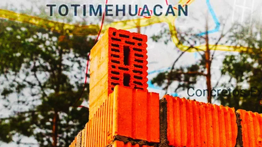 Hallan cadáver con herida en la cabeza en una obra abandonada de Totimehuacan