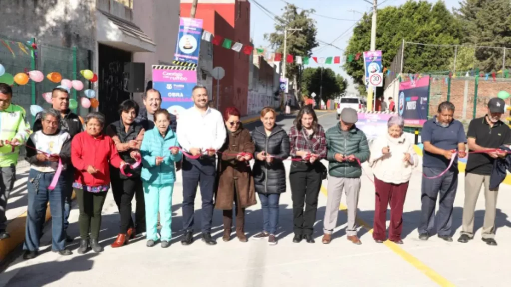 Gobierno municipal entrega puente vehicular de la 66 poniente
