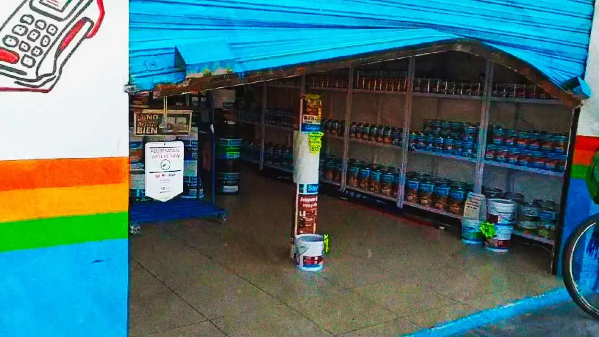 Delincuentes dan cortinazo y saquean negocio de pinturas Sayer en Cuautlancingo