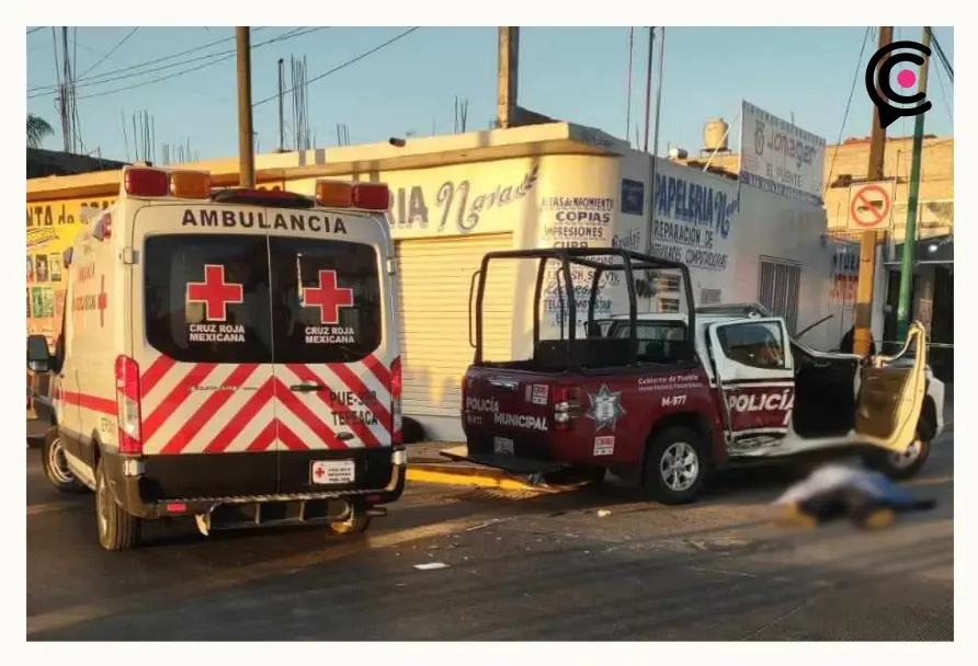 Policía municipal murió en choque de patrulla contra pipa de gas en Tepeaca