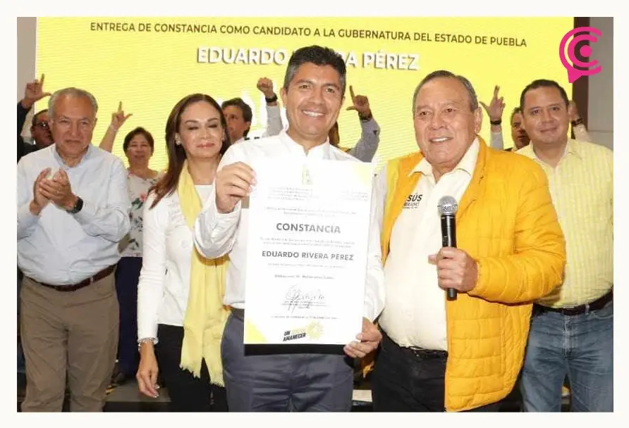 Eduardo Rivera recibe constancia como candidato del PRD por la gubernatura de Puebla