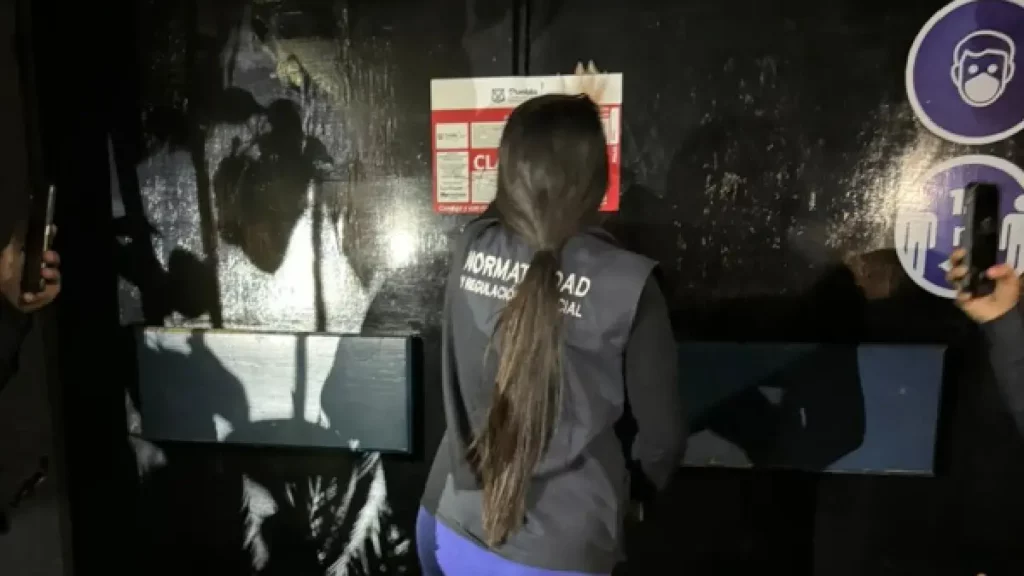 Normatividad y SSC mantienen operativos de ordenamiento comercial en Puebla capital