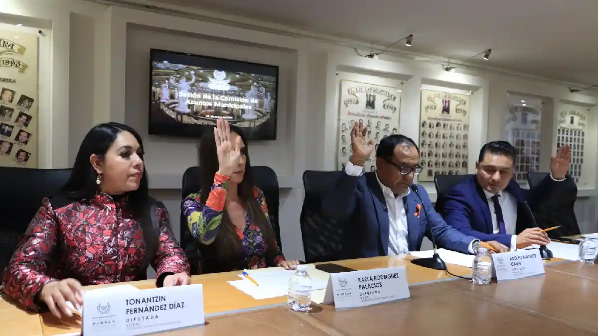 Aprueba Comisión del Congreso iniciativa para que vialidades con mayor circulación cuenten con señalética