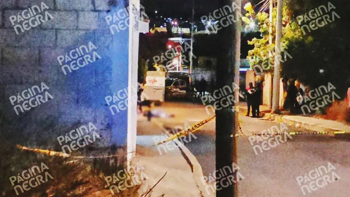 En arraigado domiciliario, asesinan a balazos a Julio César en San Pedro Zacachimalpa