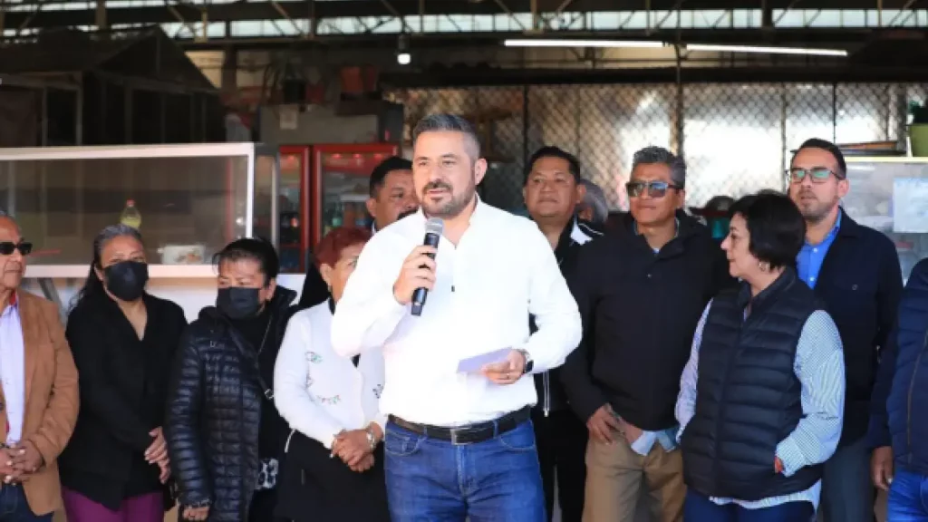 Continúan trabajos en cinco mercados municipales