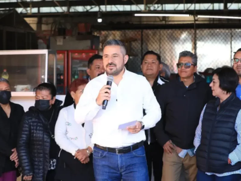 Continúan trabajos en cinco mercados municipales