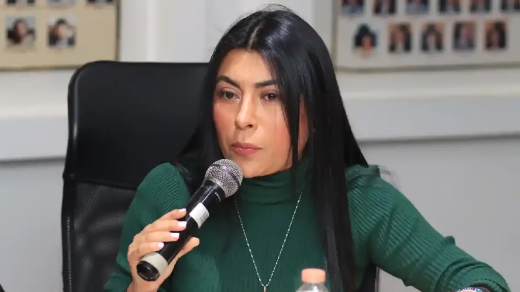 Comparece titular de la Secretaría de Administración ante Comisión del Congreso del Estado