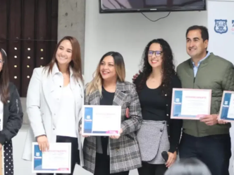 Ayuntamiento de Puebla reconoce a escuelas participantes en la Caravana de Educación Vial MAPFRE