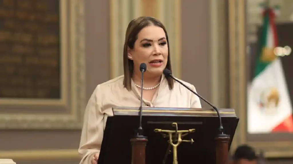 Comparece titular de la Secretaría de Turismo ante el Pleno del Congreso del Estado