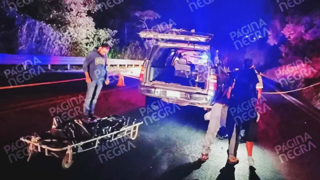 Atropellan a peatón en Huauchinango, automóviles destrozan el cuerpo