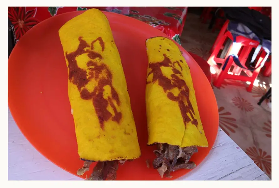 Taquería de Puebla crea el “Benitaco” en honor a la jirafa Benito
