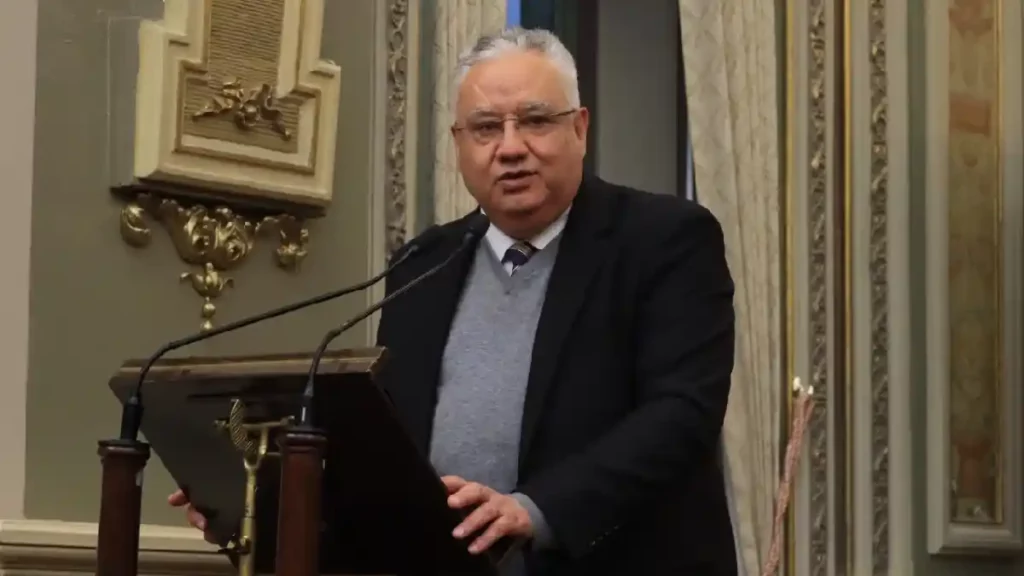 Secretario de Movilidad y Transporte comparece ante el Pleno del Congreso del Estado