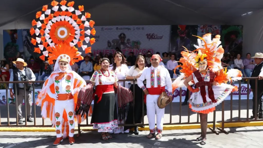 Huejotzingo vuelve a brillar en su segundo día de Carnaval 2024