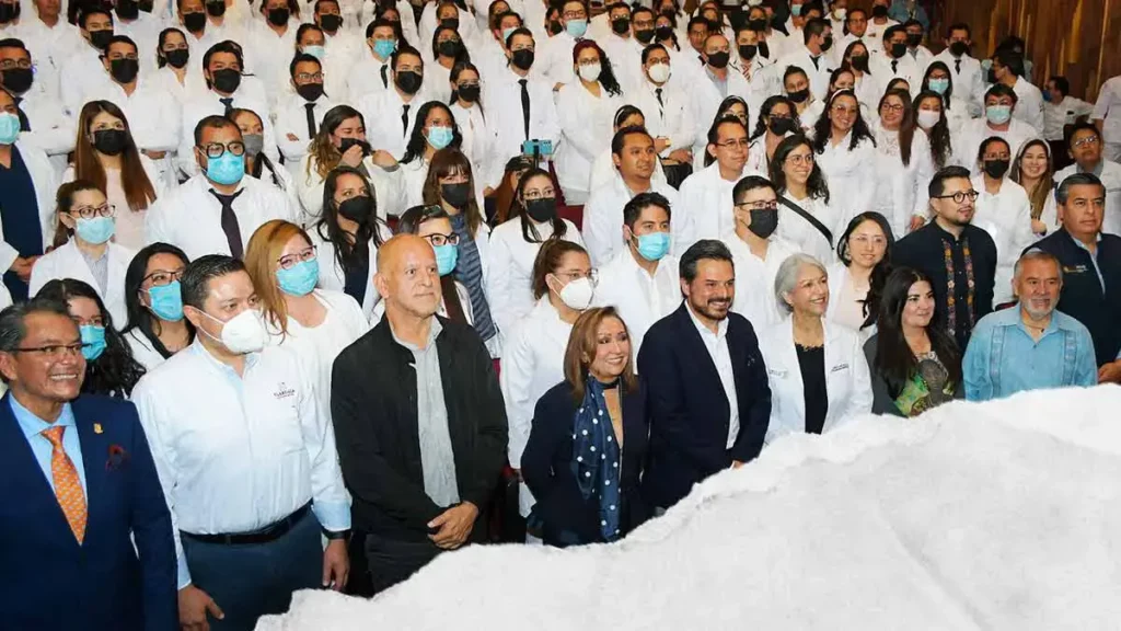 IMSS Bienestar contratará 273 médicos especialistas como trabajadores para Puebla