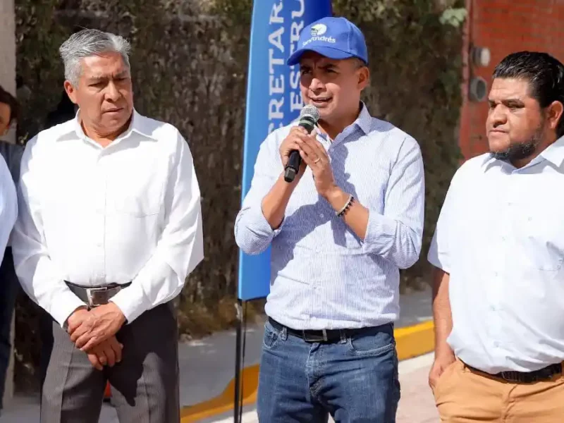 Entrega Mundo Tlatehui adoquinamiento de privadas en la Colonia Concepción la Cruz
