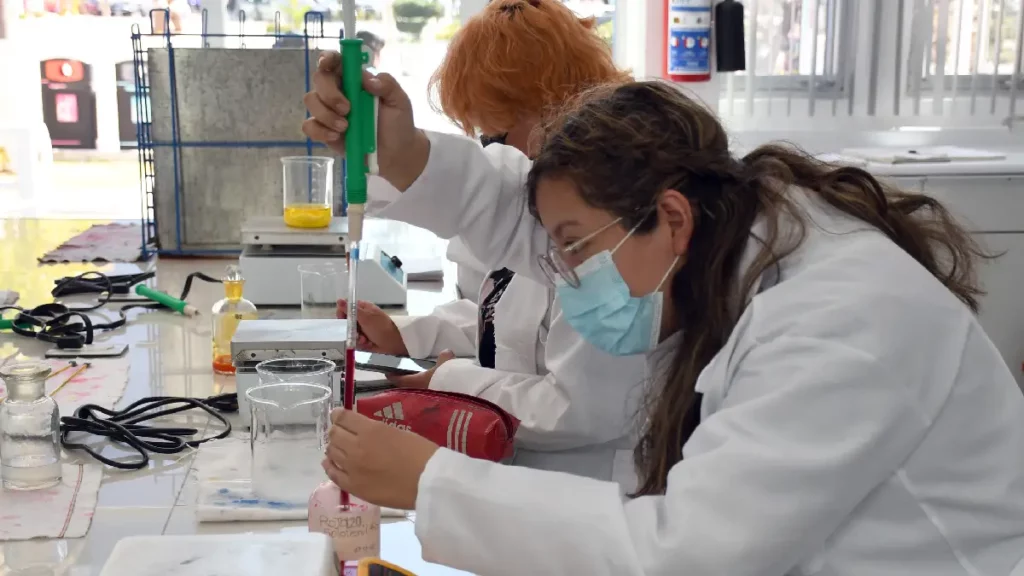Impulsa la BUAP vocaciones científicas en los jóvenes del estado