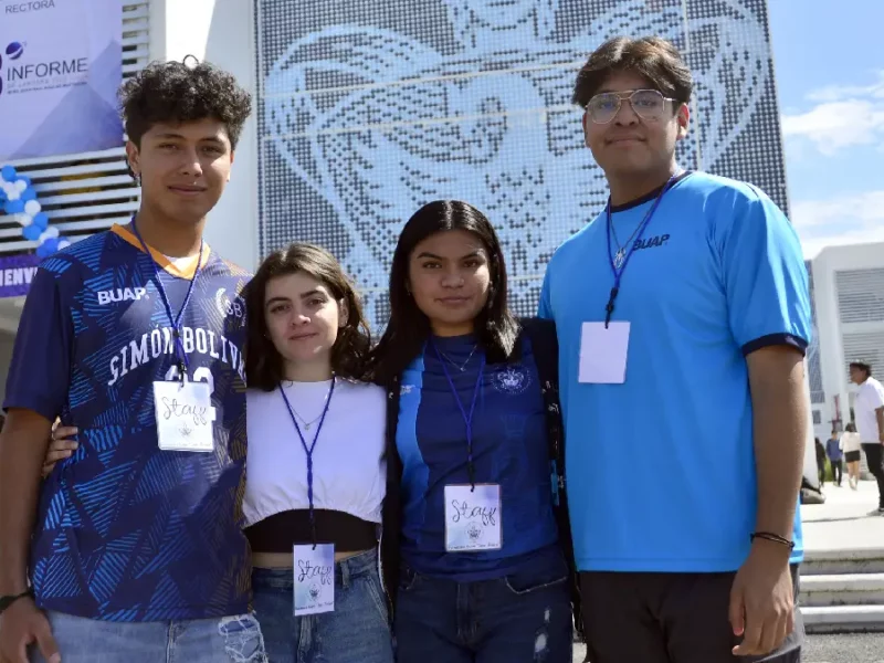 Celebra la Rectora Lilia Cedillo Ramírez el crecimiento de la Preparatoria Simón Bolívar en Atlixco