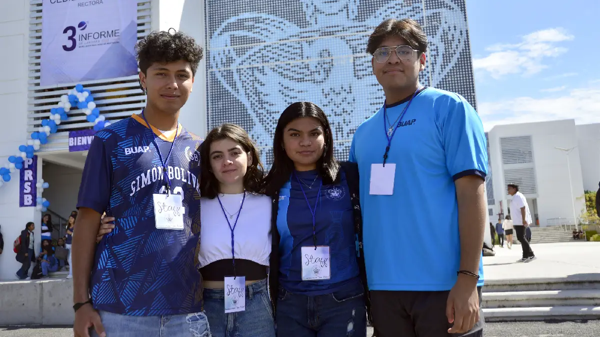 Celebra la Rectora Lilia Cedillo Ramírez el crecimiento de la Preparatoria Simón Bolívar en Atlixco