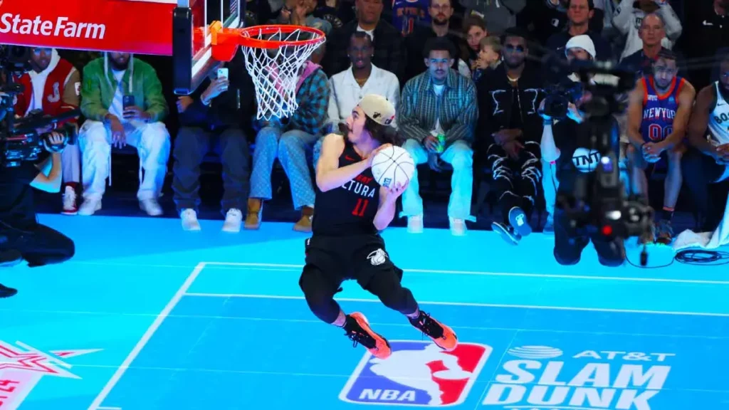 Jaime Jaques Jr. destaca en la gala del Concurso de Clavadas de la NBA 2024